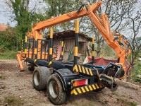 Sumska prikolica sa kranom i traktor Lamborghini