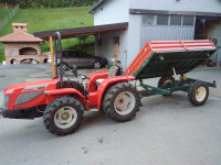 Traktor Antonio Cararro 8400 F Tigrone i prikolica "Prima"