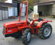 Traktor Antonio Carraro
