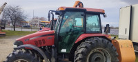 Traktor CASE JXU 105 sa kranskom kosilicom RASCO