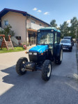 TRAKTOR NEW HOLLAND65 VINOGRADAR-VOCAR
