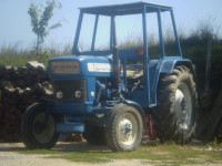 TRAKTOR FORD  3000