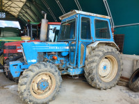 Traktor Ford 7600