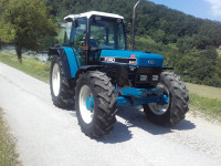 Traktor Ford 8240