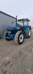 traktor Ford 8240