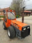 Traktor Holder A760