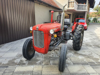 traktor IMT