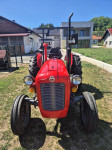 Traktor IMT