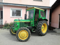 Traktor John Deere 2130 4x4