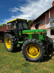 Traktor John Deere 3040, 4x4