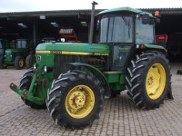 Traktor John Deere 3050