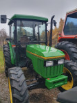 Traktor John Deere 5400