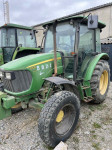 TRAKTOR JOHN DEERE 5725