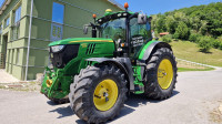 Traktor John Deere 6210R