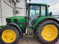 TRAKTOR JOHN DEERE 6220