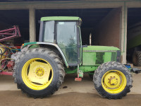 Traktor John Deere 6400