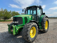 Traktor John Deere 6820