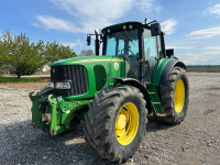 Traktor John Deere 6820