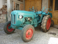 Traktor KRAMER prodajem