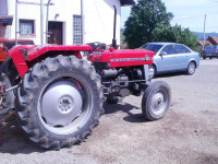 Traktor Massey Ferguson  148