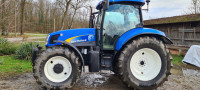 Traktor New Holland TS135A
