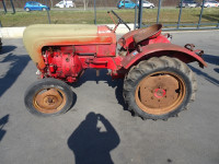 Traktor Porsche Junior 108 - TR012
