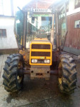 traktor renault 85 14