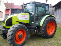 Traktor Claas