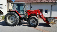 Traktor Massey Ferguson