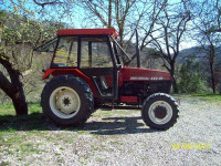 Traktor UNIVERSAL 643 DT