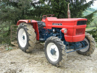 Traktor Univerzal 445 DV