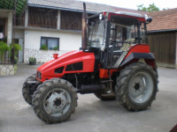 Traktor VTZ