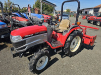TRAKTOR YANMAR EF 122