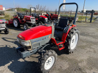 TRAKTOR YANMAR F-250