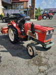 TRAKTOR YANMAR YM2002