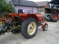 Traktor Zetor 5011