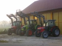 Traktorski UTOVARIVAČ -  utovarivač švedskog proizvođača QUICKE