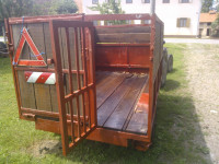 Prikolica za stoku i dr.