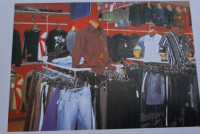 KOMPLETNI inventar za trgovinu odjeće i obuće,