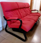 crveni trosjed/puno drvo