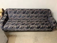 Dobar, kvalitetan i ocuvan trosjed