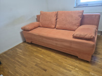 kauč na  razvlačenje
