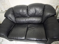 Kožna garnitura trosjed i dvosjed