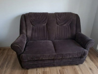 Prodajem komplet trosjeda