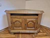 Hrastova komoda - kutna