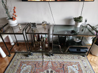 Prodajem 3 staklena elementa