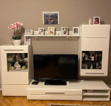 Regal za dnevni boravak, gratis stolić!!