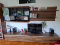 Regal i komoda za TV