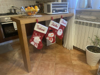 Šank ili ukrasni stol