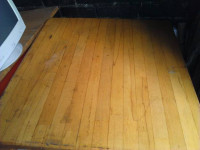 Stolovi bukovina 75 x 75